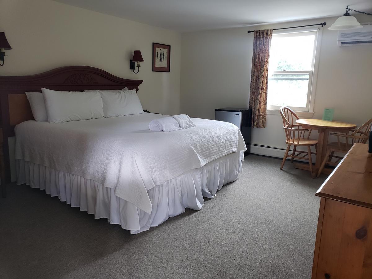 Fairway Motel New London Esterno foto